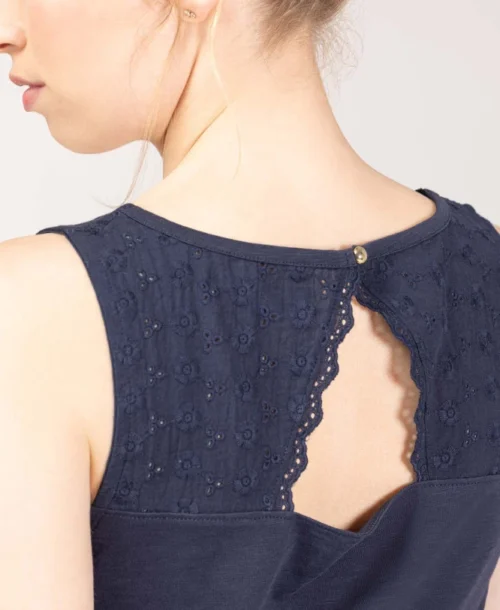Débardeur Femme Bleu Marine Ajouré Dos Broderie Anglaise 8 Débardeur Femme Bleu Marine Ajouré Dos Broderie Anglaise -Vetements Simples Magasin prod 10138 debardeur indigo diam 666x812 fc7ea0111e0b
