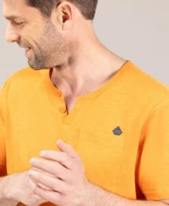 Tee-shirt Col Tunisien Orange Clair Homme 7 Tee-shirt Col Tunisien Orange Clair Homme -Vetements Simples Magasin prod 10199 tee shirt mc orange clair agor 666x812 fc7ea0111e0b