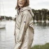 Ciré Beige Doré Femme -Vetements Simples Magasin prod 10615 imper cire beige dore fecirec 666x812 fc7ea0111e0b