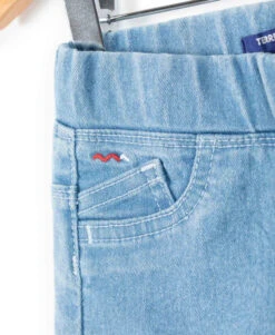 Jean Clair Fille -Vetements Simples Magasin prod 7275 pantalon denim clair grecinaclair 666x812 fc7ea0111e0b