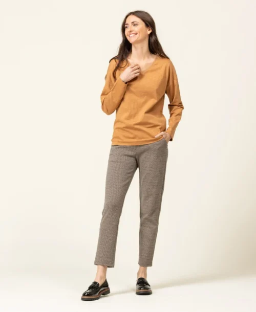 T-shirt Camel Femme Manches Longues Col V 10 T-shirt Camel Femme Manches Longues Col V -Vetements Simples Magasin prod 8013 tee shirt ml camel triol 666x812 fc7ea0111e0b