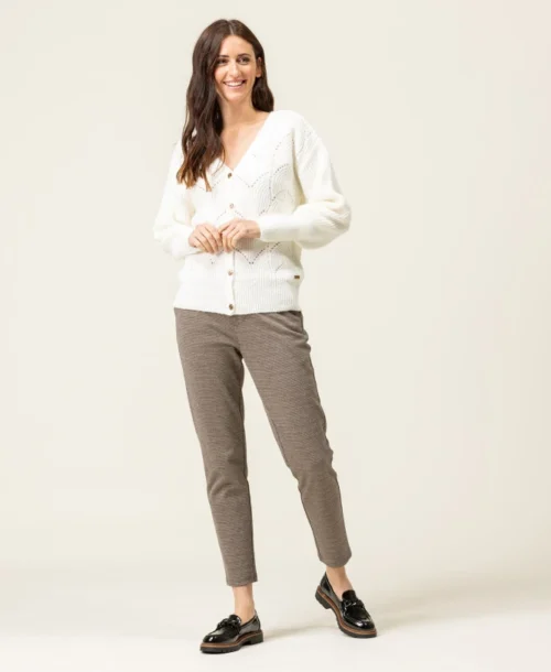 Gilet Blanc Cassé Femme Boutons Dorés -Vetements Simples Magasin prod 8023 cardigan tricot naturel kouros 666x812 fc7ea0111e0b