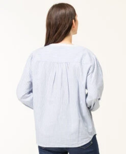 Blouse Bleu Rayée Manches Longues Femme -Vetements Simples Magasin prod 8052 blouse ml fond naturel raye bleu cardone 666x812 fc7ea0111e0b