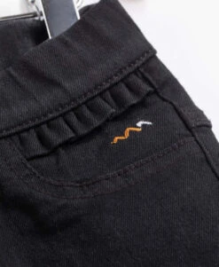 Jean Noir Fille -Vetements Simples Magasin prod 8315 pantalon noir picina 666x812 fc7ea0111e0b