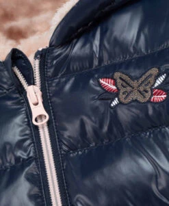 Doudoune Matelassée Fille à Capuche Doublée Sherpa 7 Doudoune Matelassée Fille à Capuche Doublée Sherpa -Vetements Simples Magasin prod 8343 doudoune indigo kigina 666x812 fc7ea0111e0b