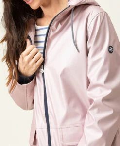 Ciré Rose Irisé Femme -Vetements Simples Magasin prod 8460 imper cire rose irise xecirec 666x812 fc7ea0111e0b