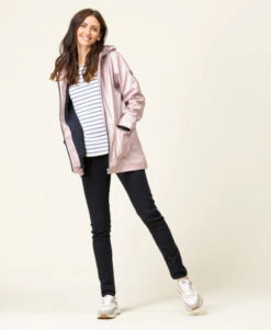 Ciré Rose Irisé Femme -Vetements Simples Magasin prod 8462 imper cire rose irise xecirec 666x812 fc7ea0111e0b