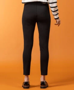 Pantalon Noir 7/8ème Femme -Vetements Simples Magasin prod 8641 7 8eme noir epita 666x812 fc7ea0111e0b