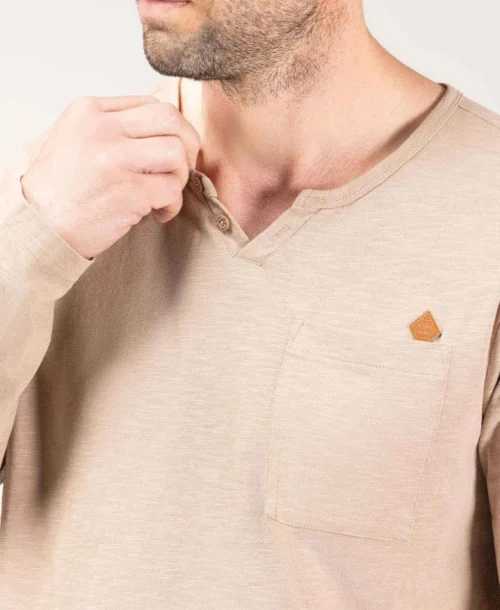 T-shirt Homme Beige Manches Longues col Tunisien 9 T-shirt Homme Beige Manches Longues col Tunisien -Vetements Simples Magasin prod 9047 tee shirt ml sable tatori 666x812 fc7ea0111e0b