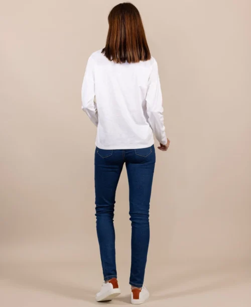 T-shirt Manches Longues Blanc Cassé Col V Femme 11 T-shirt Manches Longues Blanc Cassé Col V Femme -Vetements Simples Magasin prod 9065 tee shirt ml blanc casse triol 666x812 fc7ea0111e0b